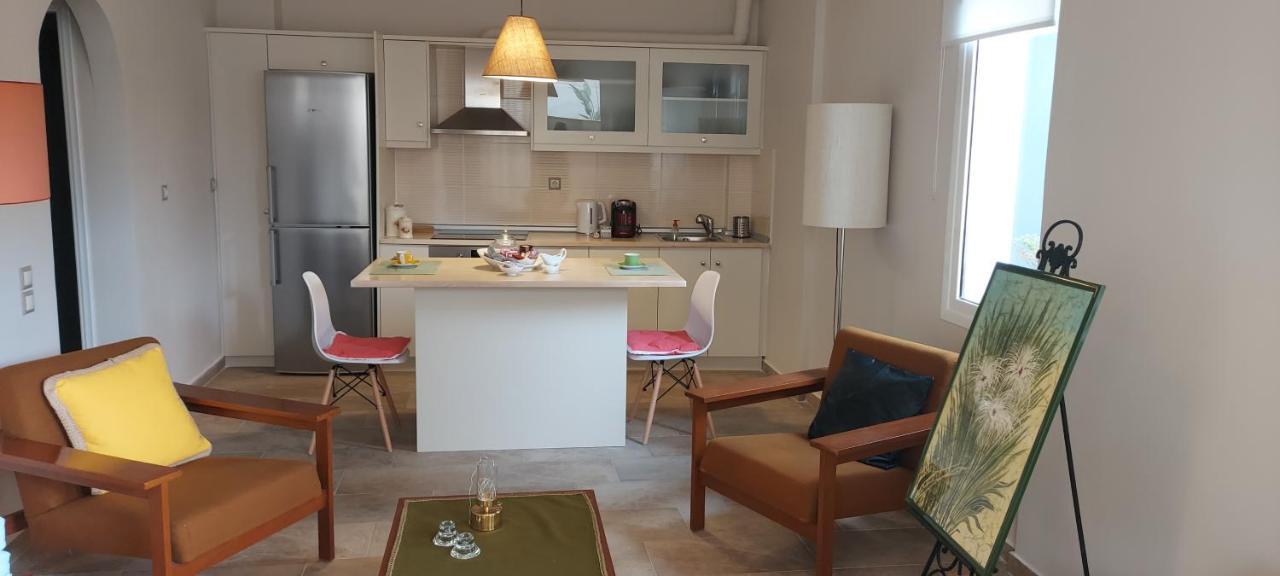 Aqua Apartment Artemida  Bagian luar foto